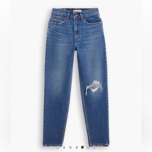 Levi’s 80’s mom jeans